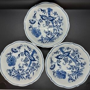 Blue Danube Set of 3 Small Berry Bowls 5 3/8 inches